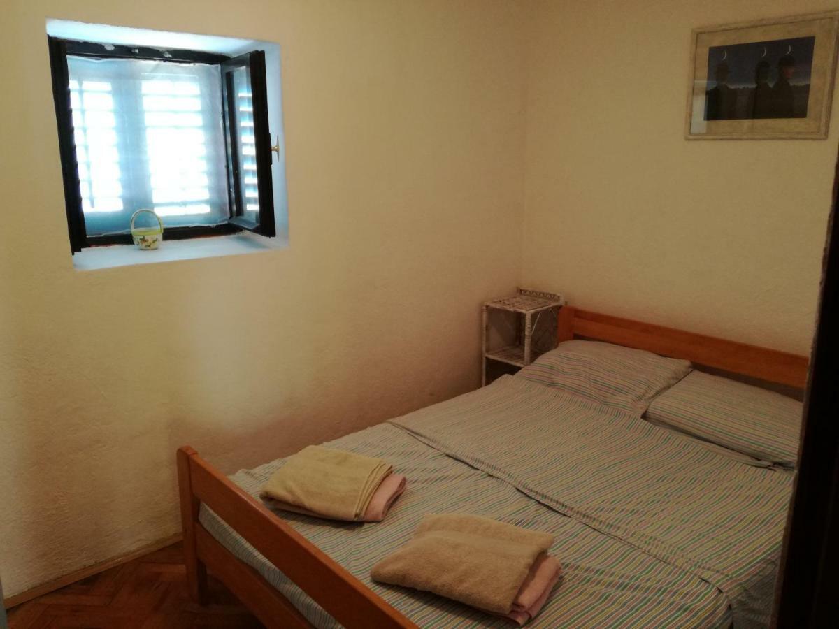 Lili Apartments, Sv Dunata 18 คอร์นิช ภายนอก รูปภาพ